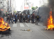 Protesto,resistência e luta dos ambulantes informais do Recife