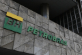 Petrobras reduz preço da gasolina em 5,2% a partir desta terça
