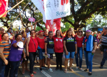 Mulheres "gritam" por igualdade de direitos, liberdade e respeito