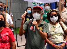 Servidores realizam ato público contra a PEC 32 no Recife