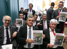Reforma tributária proposta pela oposição fará ricos pagarem mais impostos