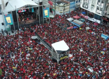 "A luta agora é para libertar o país desse bando de milicianos", diz Lula