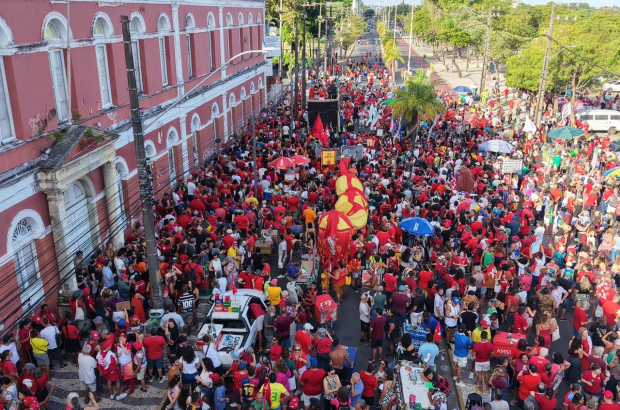 Recife participa de ato nacional contra redução das penas de Bolsonaro e condenados